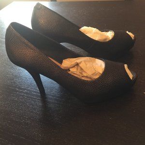 Rockport Sasha Peep Toe Pump Heel Black/Silver